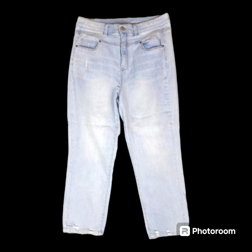 New York & Co Soho Jeans Size 14 Super High Rise Straight Crop Light Wash